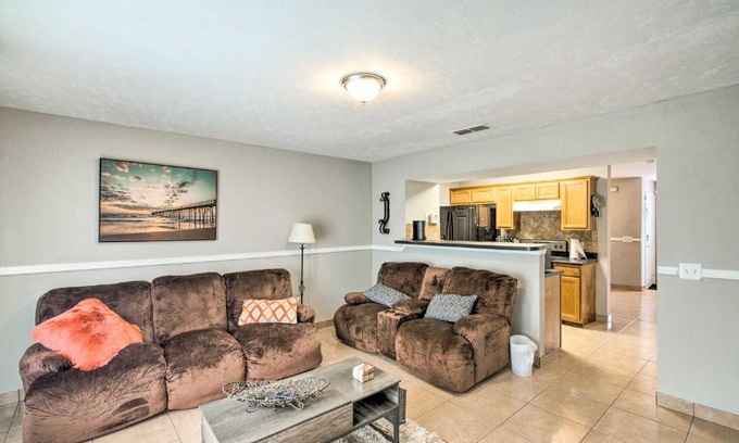 La Vergne Casa | La Vergne Townhome 22 Mi to Dtwn Nashville!