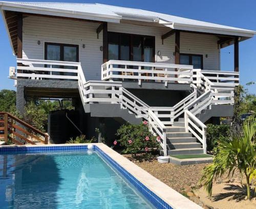 Caribbean Way Casa | La Vida Belize - Casa