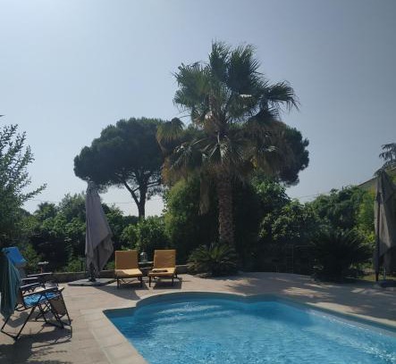 Puget-sur-Argens Cama Y Desayuno | La Vie en Couleurs Chambre d'hôtes, gîte