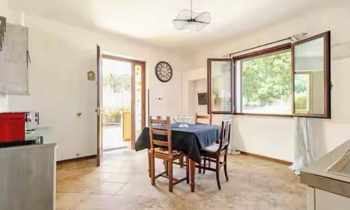 Drapia Casa | [ La Vie en Rose ] Between Tranquility and Movida