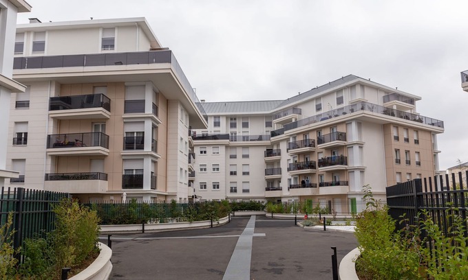Drancy Apartamento | La vie en rose - Near Paris/CDG/Bourget/Parc expo Villepinte