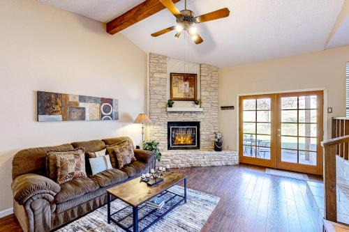Highland Lake Estates Casa | La Vie in Lago Vista
