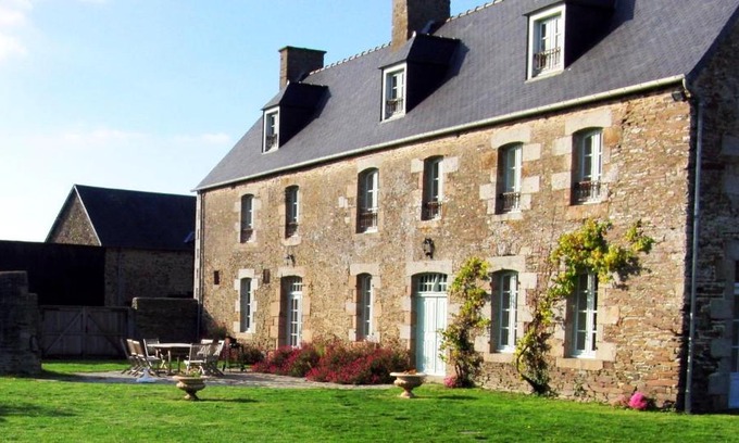 Les Pas Cama Y Desayuno | La Vieille Foulonnière : Chambres d'hôtes & Permaculture