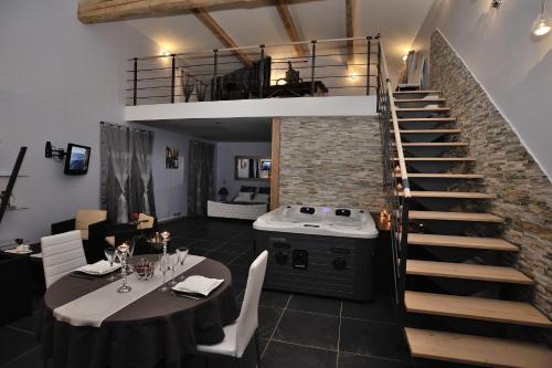 Saint-Privat-des-Vieux Cama Y Desayuno | La villa des délices