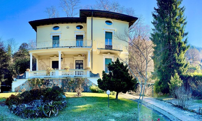 Ghirla Hotel | La Villa Del Lago