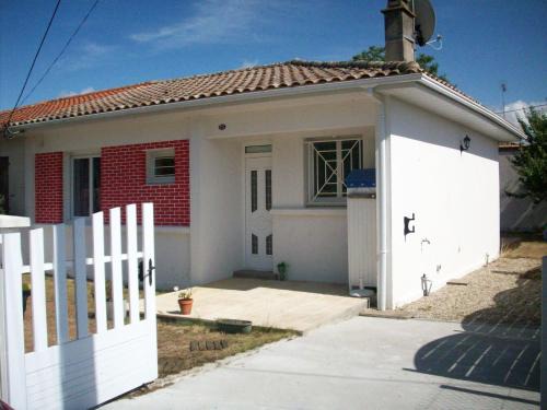 Le Verdon-sur-Mer Casa | La Villa des Dunes à la Plage Chambrette