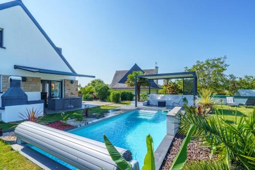 Ergue-Gaberic Casa | La Villa des Lauriers - Piscine privée et chauffée