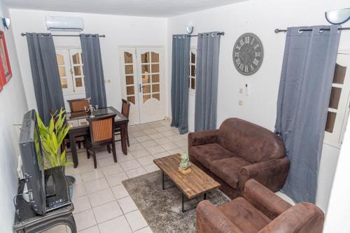 Lolo Bouenguidi Casa | La Villa des Pins - Appartement Alep