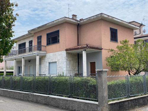 Mompiano Casa | La VILLA REGAL