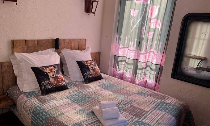 Vence Casa | LA Villa Roseraie , Hotel Familial Ouvert Toute L Annee Animaux Acceptes