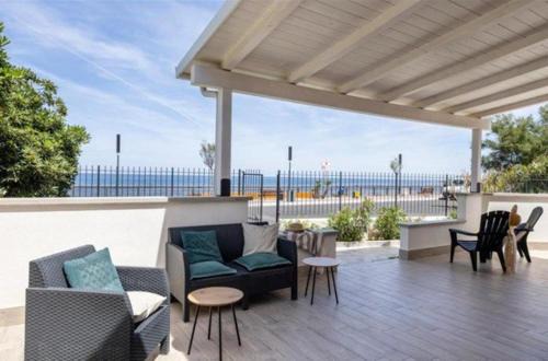 Sferracavallo Casa | la villetta sul mare