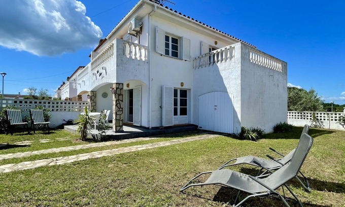 L'Escala Chalet De Esquí | VILLA ELENA