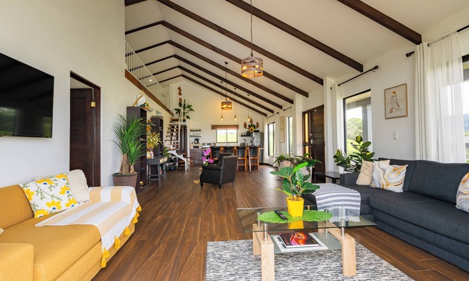 Sabalito Casa | La Vista! View of Arenal volcano & lake - Pool - Air conditioning - Great WiFi