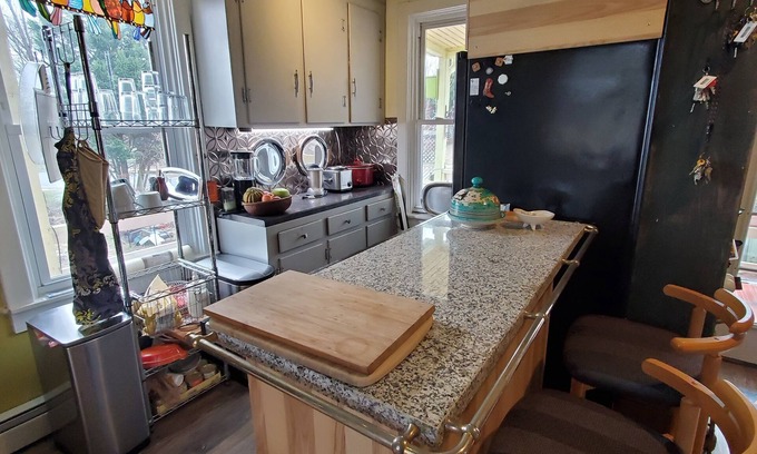 Frederick Casa | Frederick MD, Downtown Walkable, History, Arts Brew, Sleeps 2/6, OSP