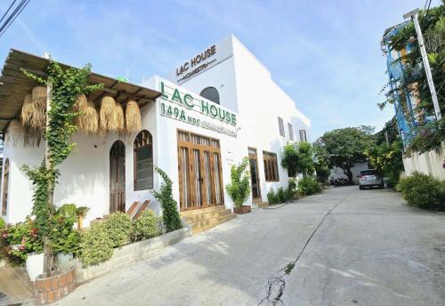 Central Mui Ne Beach Casa | Lac House Mui Ne