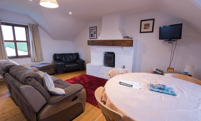 Bushmills Cabaña | Lacada: 2BD Cottage - Dos Habitaciones Casa Rural, Capacidad 4
