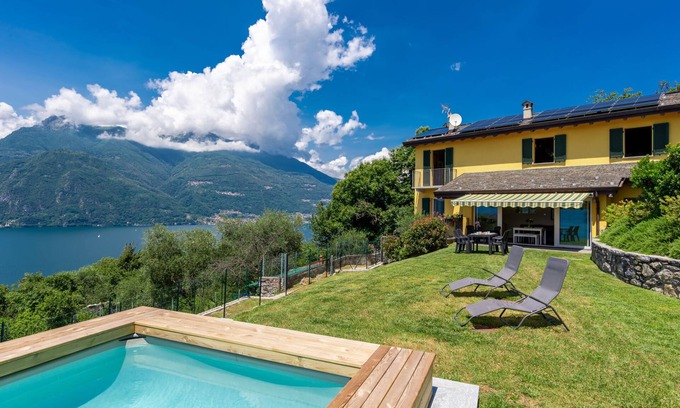 Perledo Casa | Lacum Lux Resort by Interhome