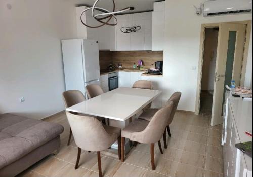 Kavarna Apartamento | LADY COMFORT RELAX