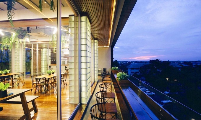 Khlang Hotel | Laekhon Nonbai Hotel