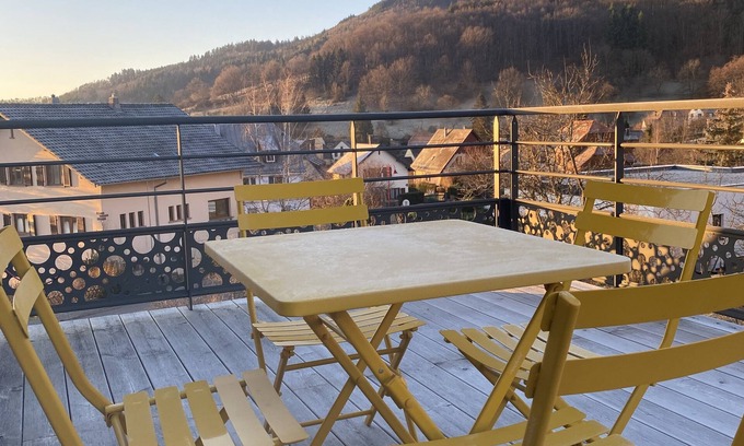 Thannenkirch Apartamento | Laetitia and Matthieu's home, at the foot of the Taennchel mountains