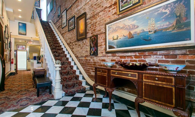 French Quarter Casa | Lafitte Hotel & Bar