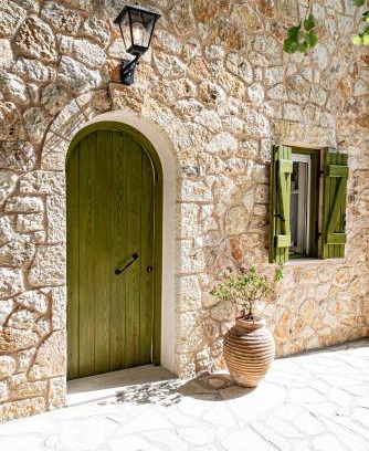 Agios Nikitas Apartamento | Lagadia Stone House