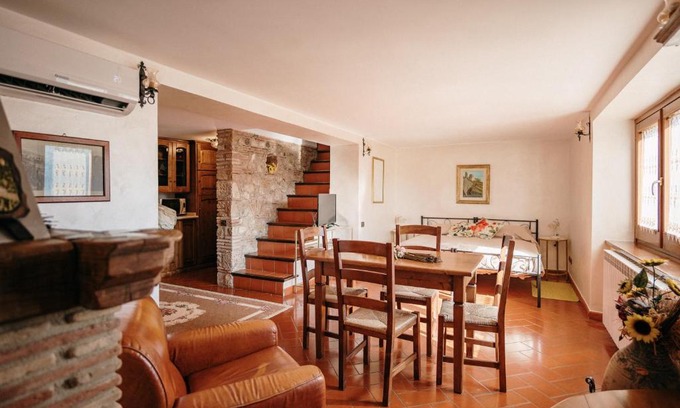 Ascrea Apartamento | Lago del Turano - La Taverna con cucina open space e free WI-FI