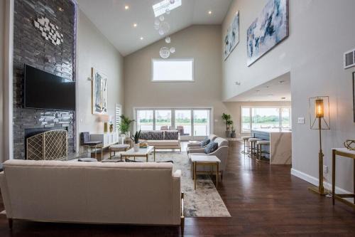 Atlantic City Casa | Lago-mar Luxury Modern Waterfront Home