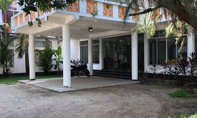 Seeduwa - Katunayake Hotel | Lagoon Waves