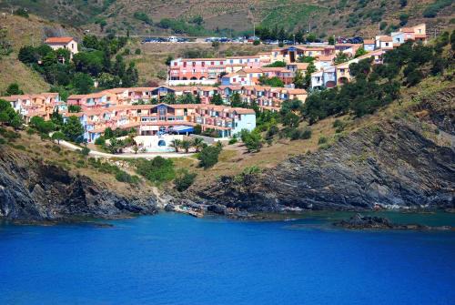 Cerbere Complejo | Lagrange Grand Bleu Vacances – Résidence Le Village des Aloès