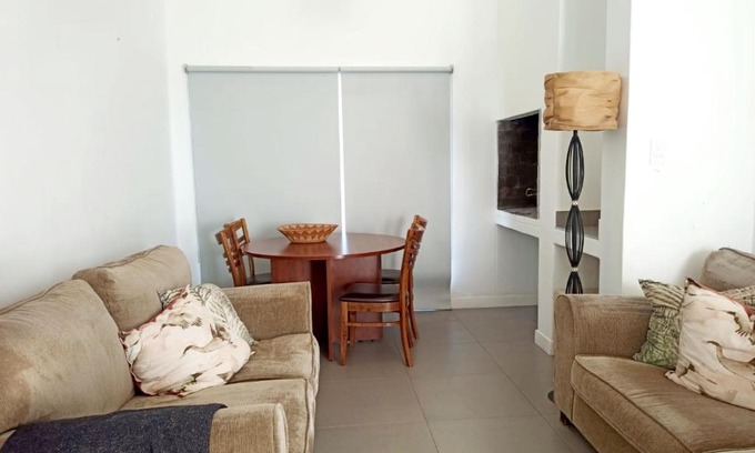 Mykonos Apartamento | Laguna Hills