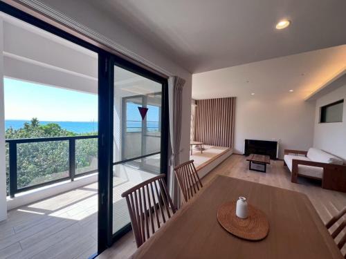 Kin Casa | LAGUNA OKINAWA Beachfront - Vacation STAY 30553v