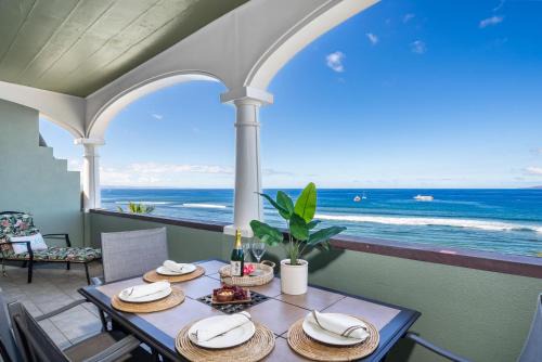 Historic Lahaina Front Street Casa | Lahaina Shores PH1 · LS PH1 Oceanfront Penthouse Condo w Panoram