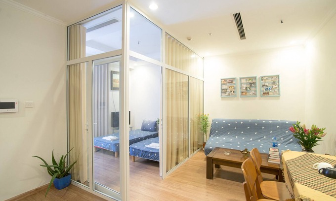 Hoang Mai Apartamento | LaHanoi - Apartamento Park Hill con balcón (Times City)