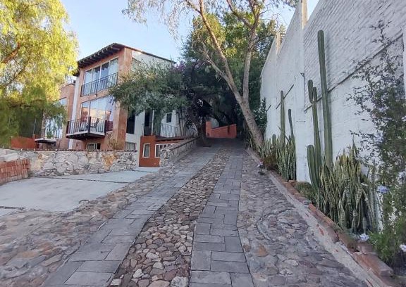Colonia San Antonio Casa | Laica House
