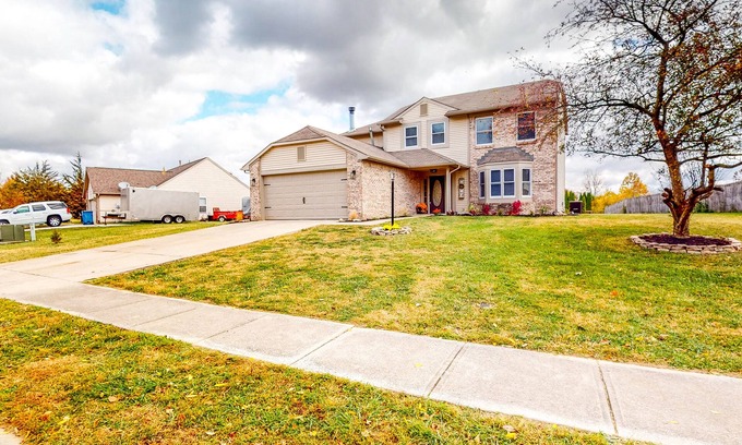Indianapolis Casa | Laid-back, dog-friendly Indy home with patio & firepit - easy highway access