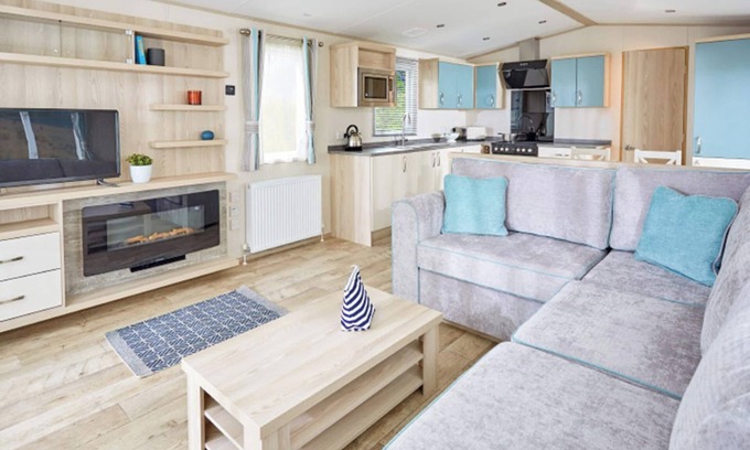 Holywell Casa | Laidback Coastal 3 (Pet)