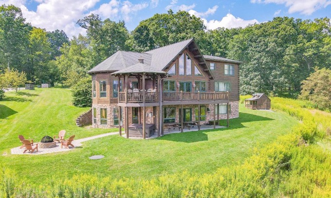Swanton Casa | Lake Access Dock Hot Tub Fire Pit Game Room More