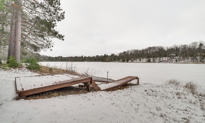 Herron Cabaña | Lake Access & Dock: Remote Mio-area Cottage