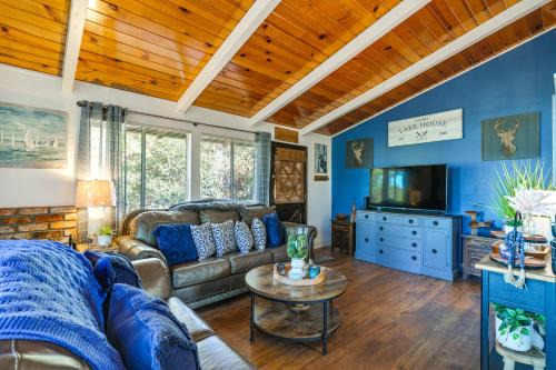 Groveland Casa | Lake Access, Fire Pit Scenic Groveland Cottage!