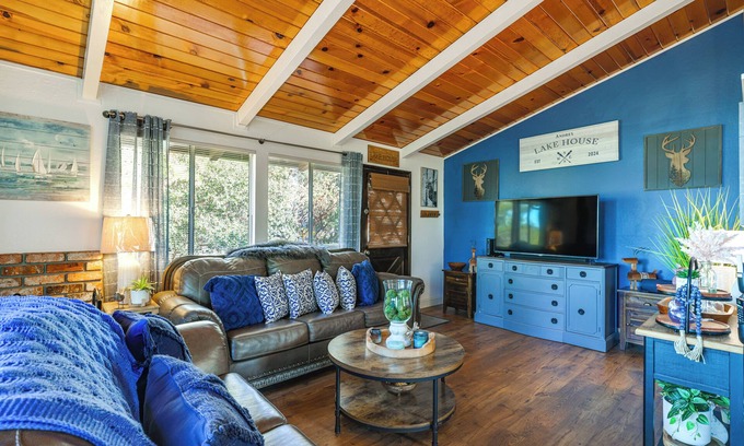 Groveland Cabaña | Lake Access, Fire Pit: Scenic Groveland Cottage!