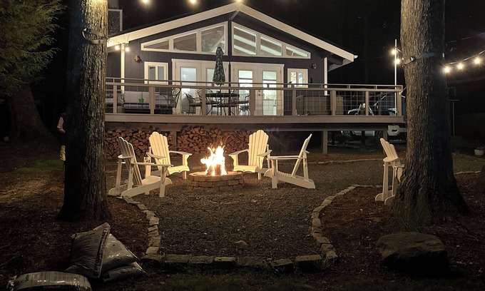 Greentown Cabaña | LAKE ACCESS with a View! Lake Wallenpaupack
