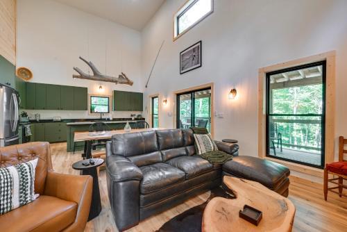 Monticello Casa | Lake and Boat Launch Access Modern Monticello Home