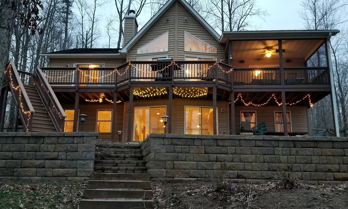 Livingston Casa | Lake Anna Waterfront, 6 dormitorios / 3 baños, para no fumadores, duermen 14, admite mascotas, público Sid