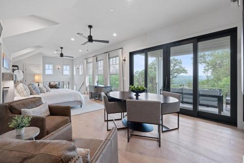 Renaissance Park Casa | Lake Austin Overlook