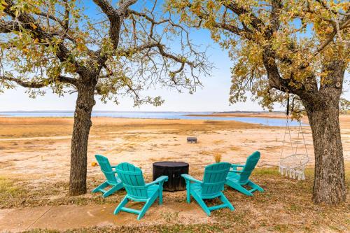 Burnet Casa | Lake Buchanan Living