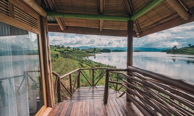 Kabale Cabina | Lake Bunyonyi Rock Resort