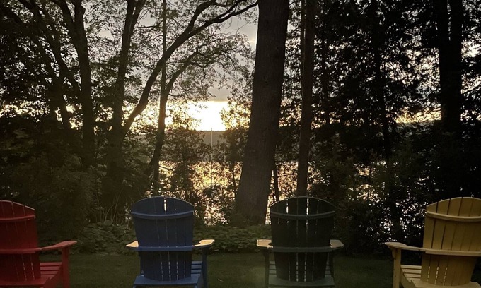 Vergennes Cabaña | Lake Champlain / Adirondack Mtn Waterfront Cottage next to Basin Harbor Club