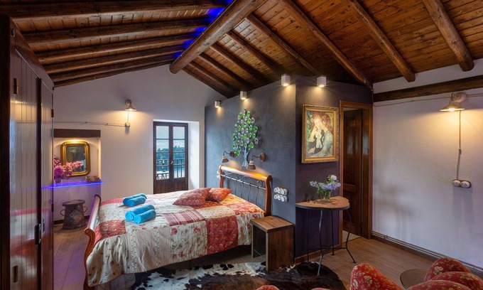 Tremezzina Casa | Lake Como Getaway: Pilissy Guest House with Breathtaking Lake and Mountain Views