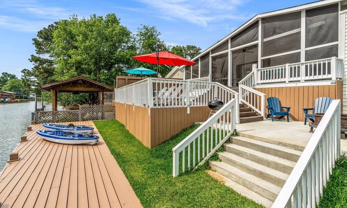 Willis Casa | Lake Conroe Oasis w/dock, covered patio, kayaks, ping-pong, games, & more!